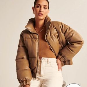 Abercrombie & Fitch Ultra Mini Puffer Faux Leather Size Small NEW WITH TAGS